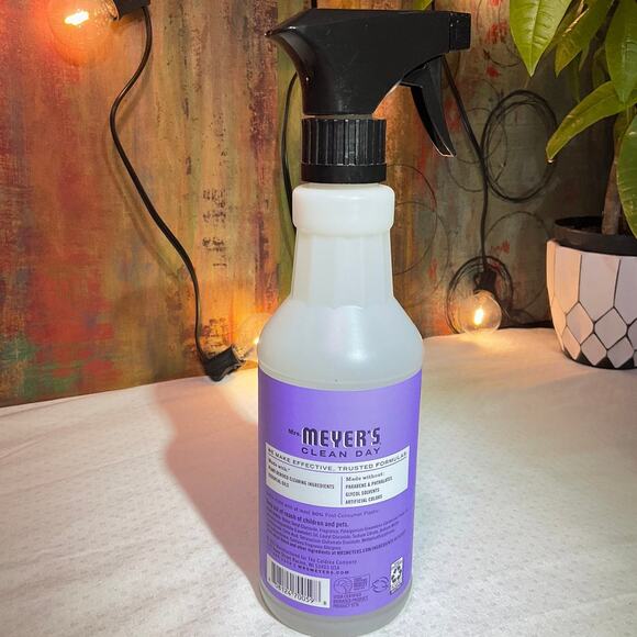 Mrs. Meyer’s Multi-Surface Cleaner, 16 Oz, Lilac - Picture 3 of 4
